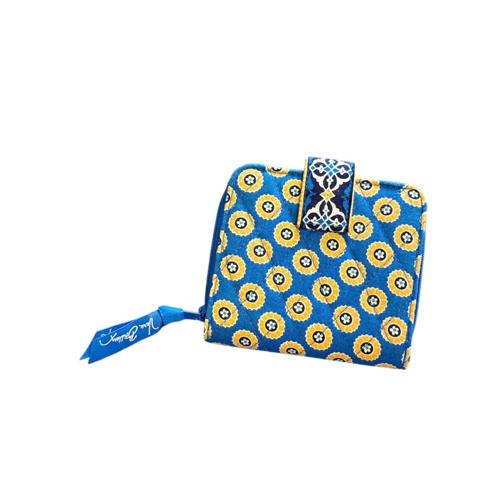 Vera Bradley Riviera Blue Quilted Cotton Bifold Wallet Zip Coin Pocket ID Window